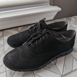 ZERØGRAND Wingtip Black Suede Oxfords
